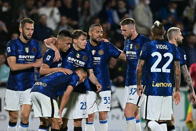 Tekuk Spezia, Inter Milan Sukses Kudeta AC Milan di Puncak Klasemen