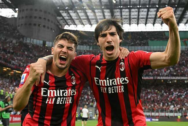 Hancurkan Atalanta, Satu Poin Lagi AC Milan Scudetto