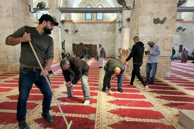 Kecam Serangan Israel ke Masjid Al Aqsa, MUI Tegaskan Zionis Penjahat Kemanusiaan!