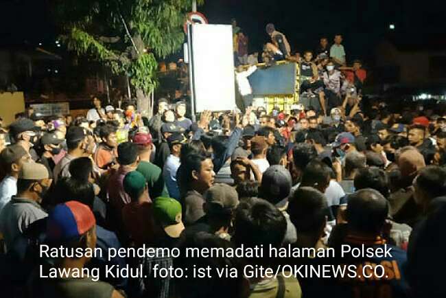 Ratusan Orang Padati Polsek Lawang Kidul Minta Bebaskan Tiga Penambang