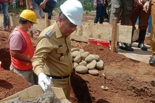 Penuhi Nazar, Cik Ujang Bangun Masjid di Desa Lebak Budi