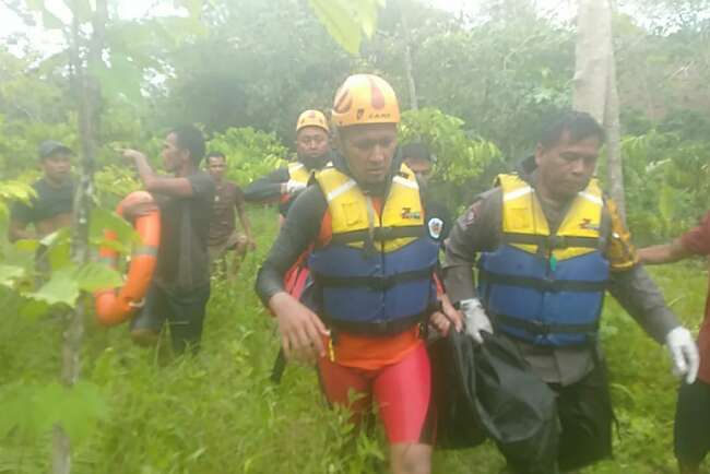 Bocah Tenggelam di Sungai Makut Ditemukan