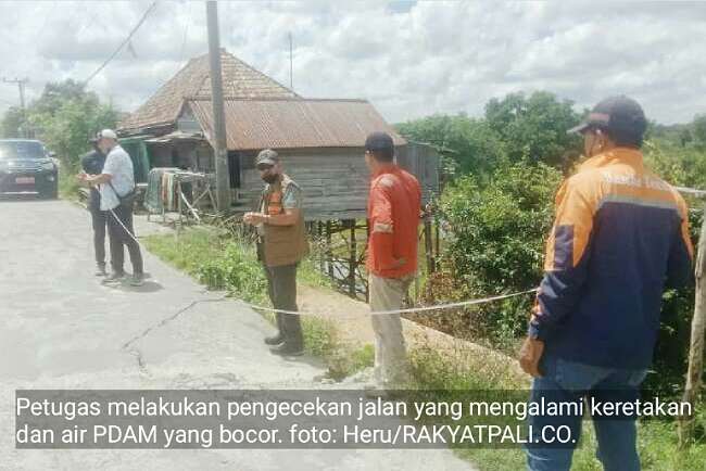 Longsor, Jalan Retak, Air Bersih PDAM Tirta PALI Putus