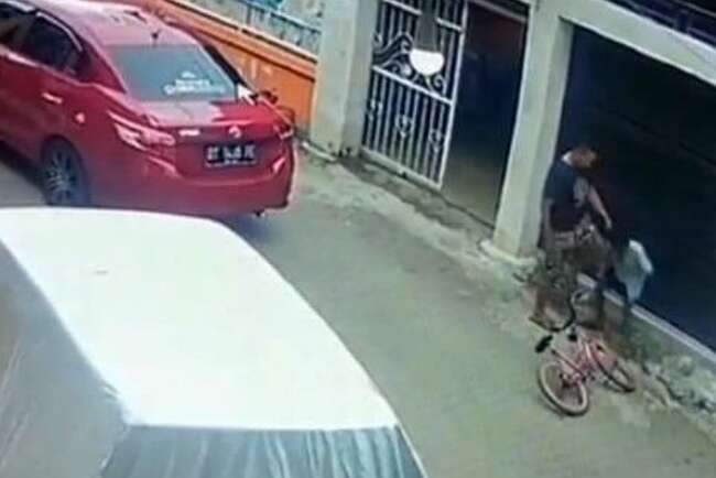 Terungkap, Identitas Oknum Polisi Aniaya Bocah sampai Tersungkur, Kapolres Langsung Turun Tangan…