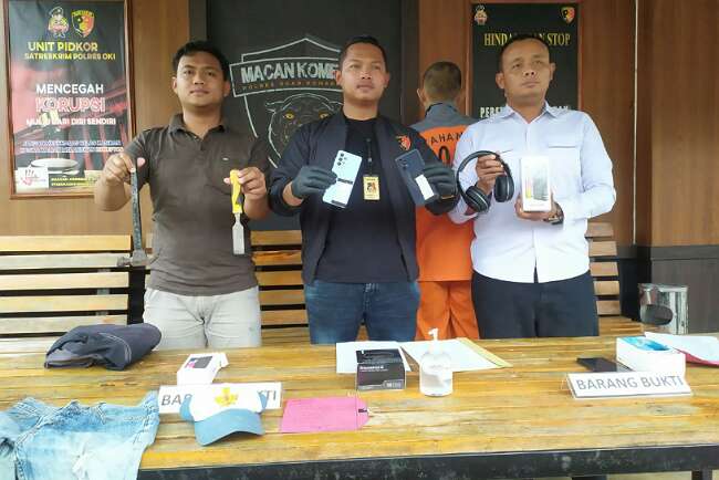 Pembobol Counter HP Diciduk Polisi Saat Kabur ke Sungai