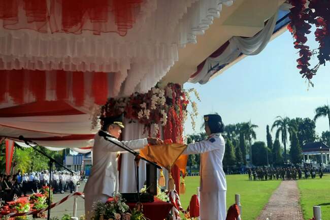 Upacara Pengibaran Bendera Merah Putih HUT RI Ke-77 di Halaman Pemkab OKI Khidmat