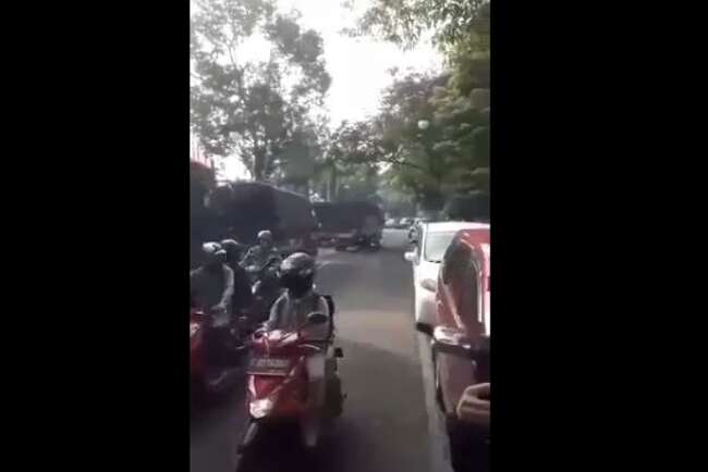 Viral Video Iringan Truk Polisi Diteriaki Sambo, Pengamat: Rakyat Inginkan Polri Jadi Lebih Baik