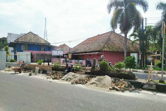 Perahu Kajang Ciri Khas di Taman Double Road