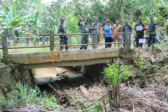 Dandim 0402/OKI Tinjau Lokasi TMMD di Desa Cahya Bumi