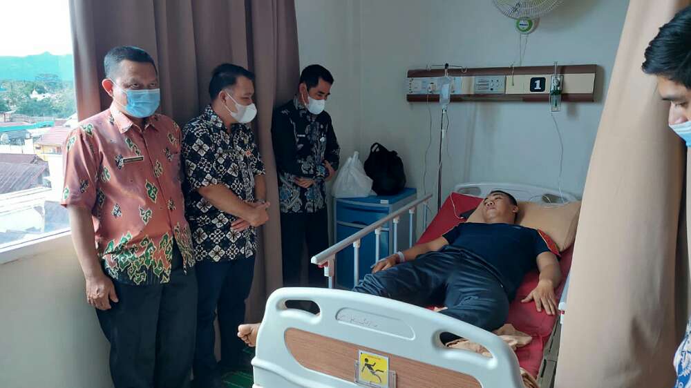 Tangani Kebakaran, Petugas Damkar di Kota Lubuklinggau Tersengat Listrik, Begini Kondisi Korban