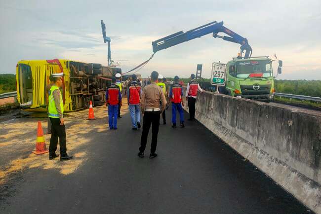 Penyebab Kecelakaan Tunggal Bus Cahaya Wisata Masih Penyelidikan