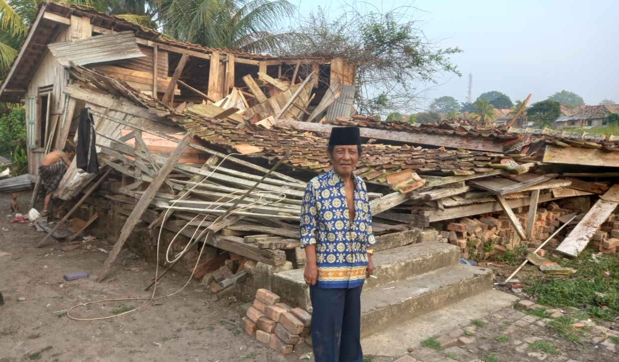 Kontruksi Sudah Rapuh, Rumah Warga Jua-Jua Ambruk