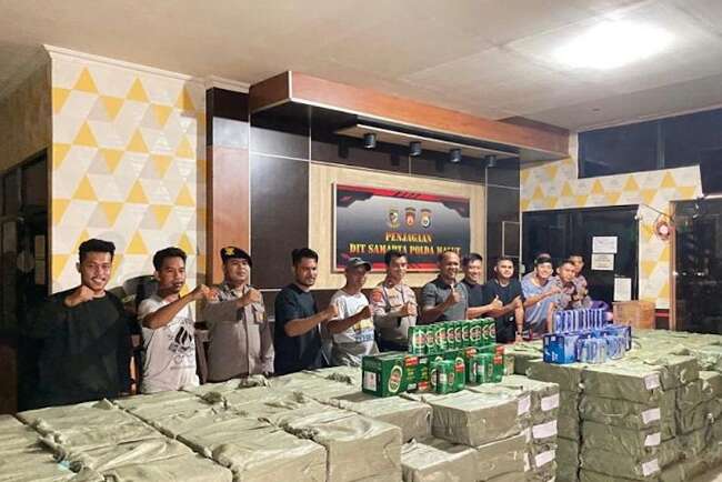 Minuman Keras Asal China Serbu Indonesia, 349 Karung Diamankan Polisi