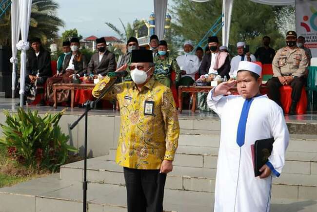 Sulaiman Kohar Harapkan Santri Jadi Pemimpin Masa Depan