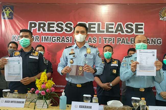 11 Bulan Lebih Jadi Pegawai Banyuasin Sumsel, WNA Cina Dideportasi