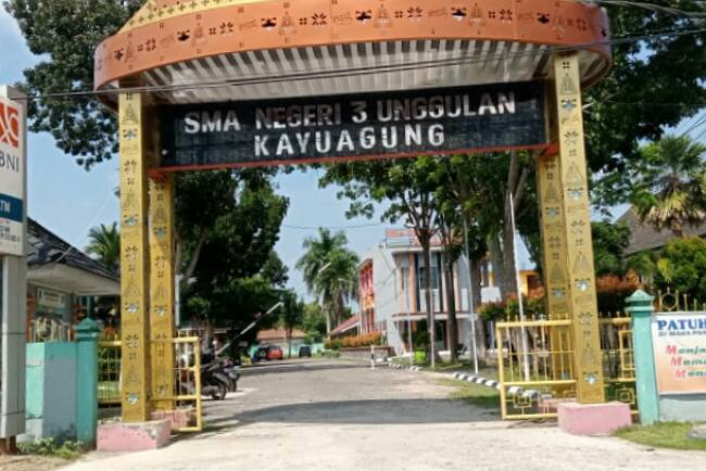 SMA Negeri 3 Unggulan , Terapkan Metode Google Classroom