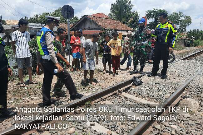 Avanza Berhenti di Rel Kereta, Ternyata Jalur Ganda, Tabrakan Parah Terjadi