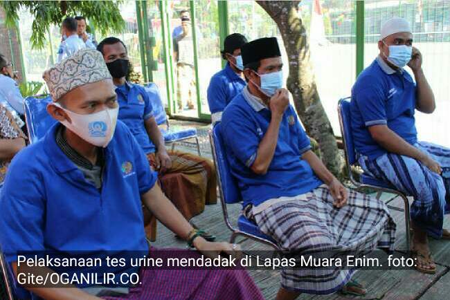 30 Petugas dan 40 Napi Lapas Muara Enim Jalani Tes Urine Mendadak