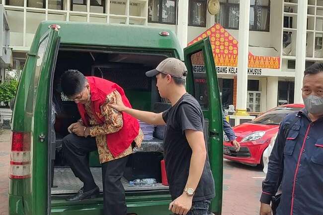 Eddy Hermanto Cs Hadir Langsung Disidang Kasus Masjid Sriwijaya