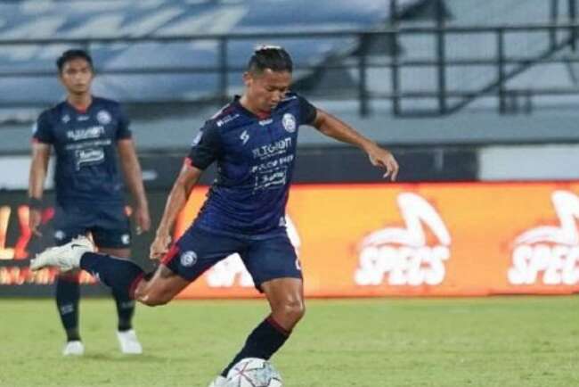 Laga Penutup, Arema Menang Tipis Berkat Gol Carlos Fortes