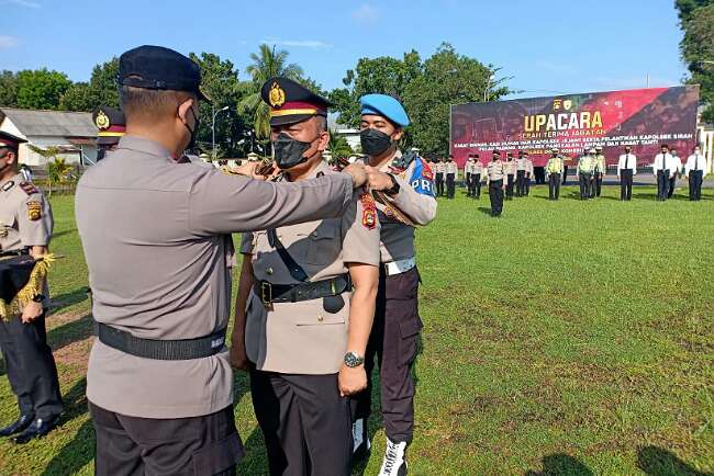 2 Kasat dan Tiga Kapolsek di OKI Mutasi