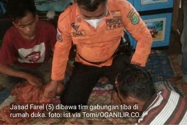 Anak Tenggelam Ditemukan, Sang Bapak Masih Dalam Pencarian