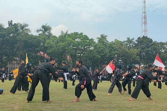 Terimakasih Pak Gubernur Sudah Dibolehkan Latihan di Halaman Pemprov