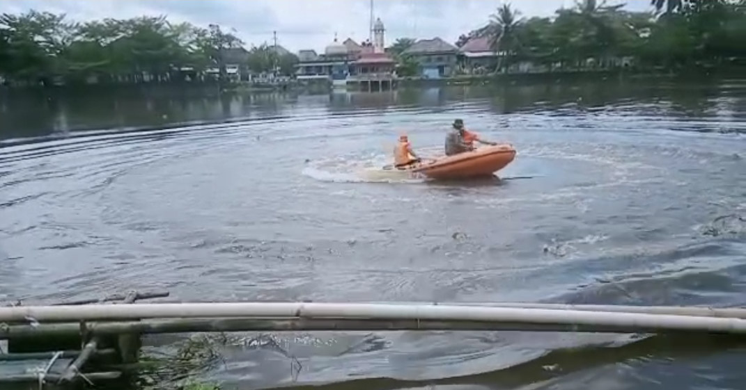 Mandi Mandi di Sungai Komering, Pelajar Dilaporkan Hilang Tenggelam. Ini yang dilakukan Tim Rescue BPBD OKI