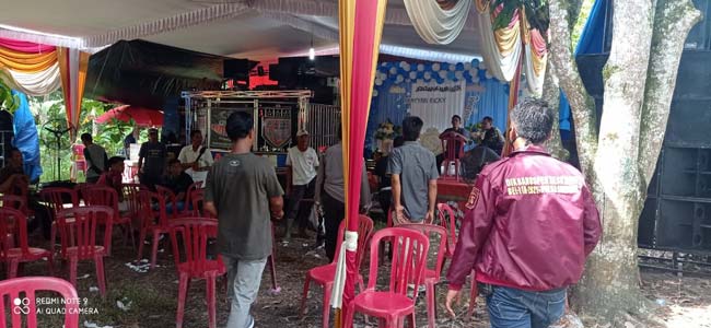 Polisi Bubarkan Paksa Acara Organ Tunggal di Desa Pinang Mas