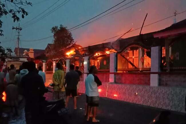 Soal Ujian dan Laporan Dana BOS Ikut Terbakar