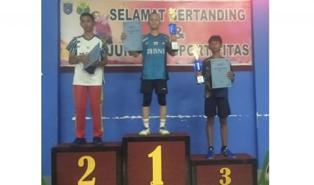 Atlet Badminton Ismail Nayaka Juarai O2SN Tingkat Kabupaten OKI