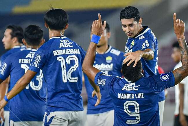 Digilas Persib 0-3, Lini Belakang Persipura Terburuk di Liga 1