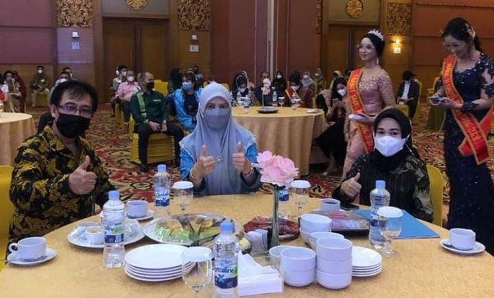 Kadisbudpar OKI Puji Acara Grand Final Bujang Gadis Palembang 2021